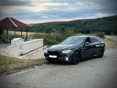 Gebraucht BMW 525 Luxury Line 218 PS (160 kW) 2014 Grau Limousine