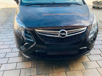 Gebraucht Opel Zafira 140 PS (102 kW) 2016 Braun Van / Kleinbus
