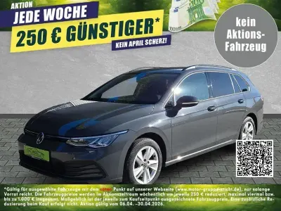 Gebraucht VW Golf VIII Life 150 PS (110 kW) 2022 Delfingrau metallic Kombi