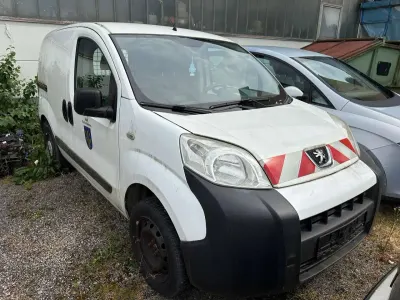 Gebraucht Peugeot Bipper Avantage 75 PS (55 kW) 2013 Weiß Van / Kleinbus