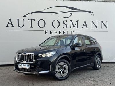 Black sapphire metallic Gebraucht 2023 BMW iX1 SUV | 34.950 € (Superpreis)