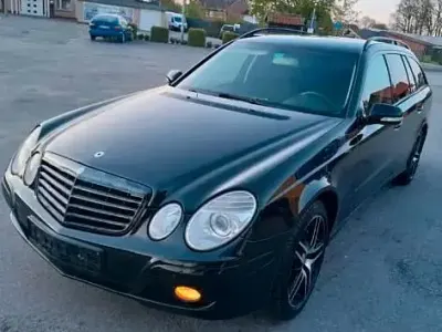 Gebraucht Mercedes C220 170 PS (125 kW) 2009 Schwarz Kombi