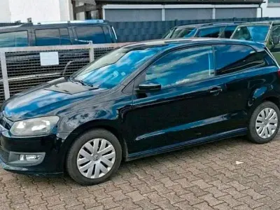 Gebraucht VW Polo 75 PS (55 kW) 2011 Schwarz Kleinwagen