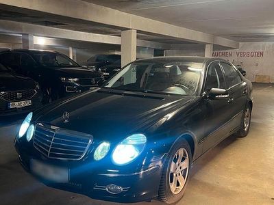 Mercedes E280