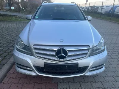 Gebraucht Mercedes C250 204 PS (150 kW) 2011 Silber Kombi