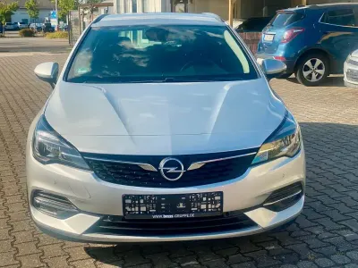 Gebraucht Opel Astra Edition 122 PS (89 kW) 2020 Silber Kombi