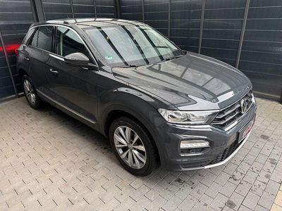 Second-hand VW T-Roc Style 116 CP (85 kW) 2020 Gri SUV