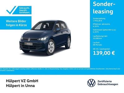 Blau Gebraucht 2024 VW Golf VIII Life Limousine | 23.146 € (Superpreis)