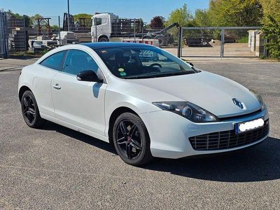 Second-hand Renault Laguna III 150 CP (110 kW) 2012 Alb Coupe