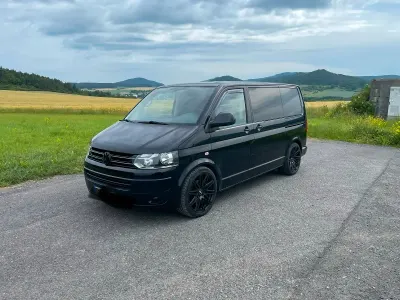 Gebraucht VW Multivan 140 PS (102 kW) 2013 Schwarz Van / Kleinbus