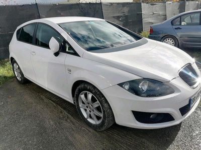 Weiß Gebraucht 2010 Seat Leon Ecomotive Kleinwagen | 4.500 €