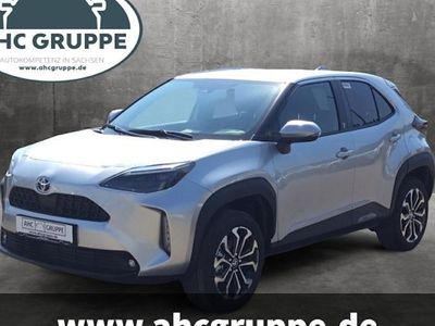 Neu Toyota Yaris Cross 130 PS (95 kW) 2025 Silber SUV
