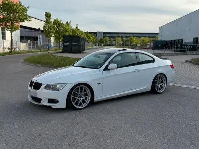 Gebraucht BMW 325 M Performance 218 PS (160 kW) 2010 Weiß Coupé