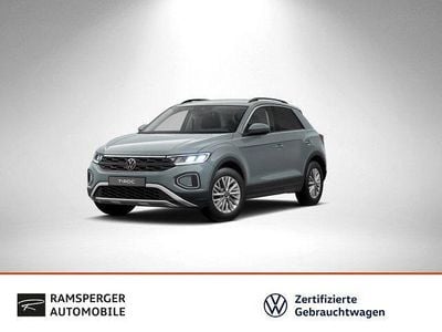 Gebraucht VW T-Roc Life 150 PS (110 kW) 2025 Petroleum blue metallic (metallic) SUV