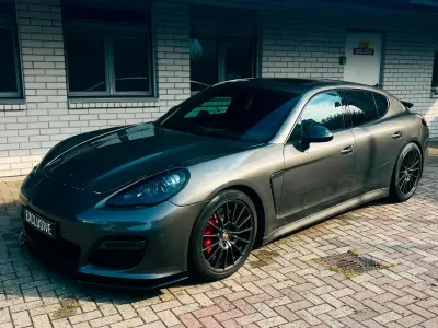 Gebraucht Porsche Panamera GTS 430 PS (316 kW) 2013 Grau Kleinwagen