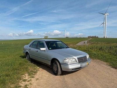 Gebraucht Mercedes C220 Elegance 150 PS (110 kW) 1995 Silber Limousine