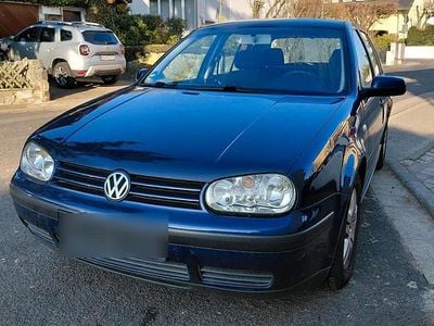 Gebraucht 2001 VW Golf IV Kleinwagen | 800 €