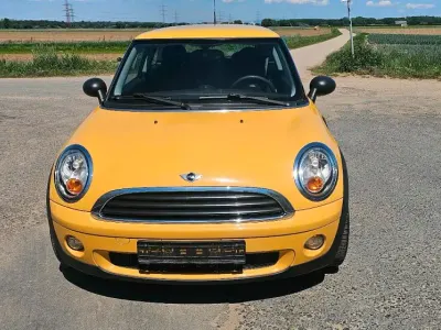 Gebraucht Mini ONE 75 PS (55 kW) 2009 Gelb Kleinwagen