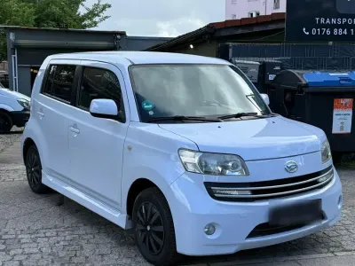 Gebraucht Daihatsu Materia 103 PS (75 kW) 2010 Weiß Van / Kleinbus