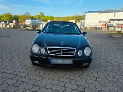 Gebraucht Mercedes CLK200 Avantgarde 136 PS (100 kW) 1999 Schwarz Cabrio