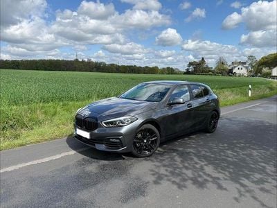 Second-hand BMW 118 Advantage 140 CP (102 kW) 2019 Gri Hatchback