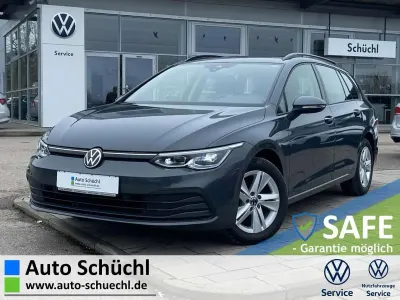 Gebraucht VW Golf VIII Life 131 PS (96 kW) 2023 Grau Kombi