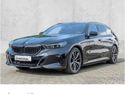 Gebraucht BMW 550e Comfort Edition 489 PS (359 kW) 2025 Schwarz Kombi