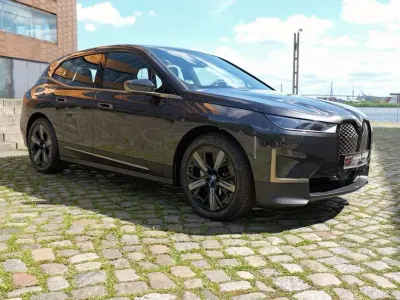 Gebraucht BMW iX 239 kW (326 PS) 2022 Soilh sophistograu SUV