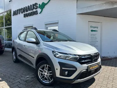 Gebraucht Dacia Sandero Comfort 101 PS (74 kW) 2022 Silber Limousine