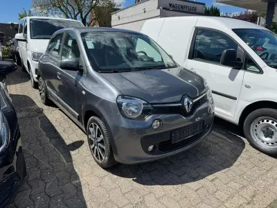 Używany Renault Twingo Intens 90 KM (66 kW) 2016 Szary Hatchback