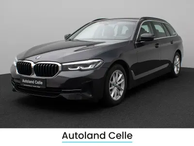 Gebraucht BMW 520 Sport Line 190 PS (139 kW) 2023 Sophitograu brillanteffekta90 Limousine