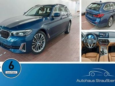 Gebraucht BMW 530e Luxury Line 292 PS (214 kW) 2023 Blau Kombi