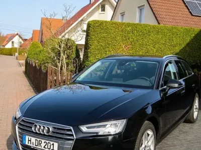 Gebraucht Audi A4 Sport 150 PS (110 kW) 2017 Schwarz Kombi