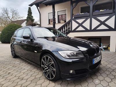 Second-hand BMW 318 143 CP (105 kW) 2010 Negru Break