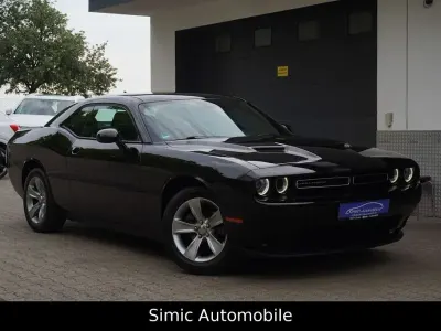 Gebraucht Dodge Challenger SXT 309 PS (227 kW) 2020 Schwarz Coupé