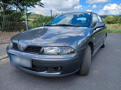 Mitsubishi Carisma