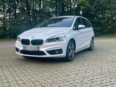 Gebraucht BMW 220 Sport Line 190 PS (139 kW) 2016 Weiß Kombi