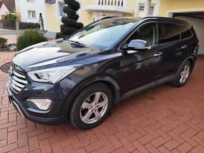 Hyundai Grand Santa Fe