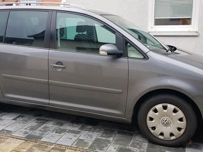 gebraucht VW Touran anthrazitfarben