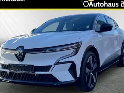 Gebraucht Renault Megane E-Tech Techno 161 kW (220 PS) 2023 Weiß Limousine