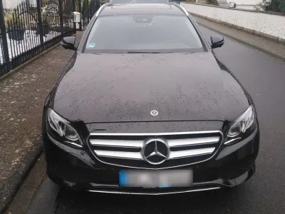 Gebraucht Mercedes E350 Avantgarde 258 PS (189 kW) 2017 Schwarz Kombi