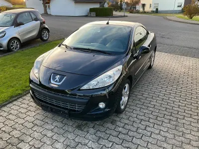 Gebraucht Peugeot 207 CC Active 120 PS (88 kW) 2013 Cabrio