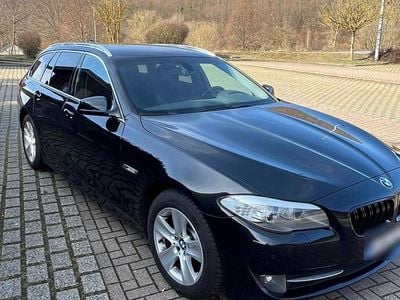 Gebraucht BMW 520 184 PS (135 kW) 2012 Schwarz Kombi