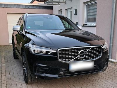 Second-hand Volvo XC60 R-Design 190 CP (139 kW) 2018 Negru SUV