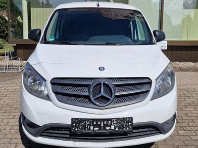 Mercedes Citan 109