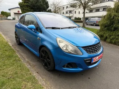 Używany Opel Corsa OPC 192 KM (141 kW) 2008 Niebieski Hatchback