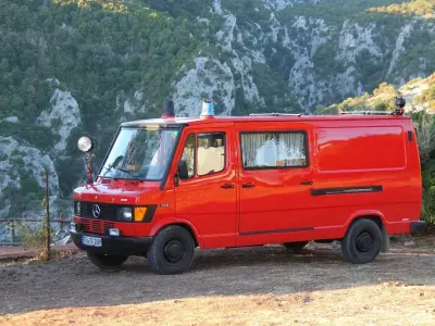 Gebraucht Mercedes T1 105 PS (77 kW) 1989 Rot Van