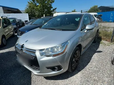 Gebraucht Citroën DS4 181 PS (133 kW) 2015 Silber Kleinwagen