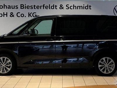 Schwarz Gebraucht 2022 VW Multivan Style Van | 45.950 € (Fairer Preis)