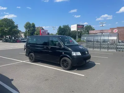 Gebraucht VW Multivan 131 PS (96 kW) 2008 Schwarz Van / Kleinbus